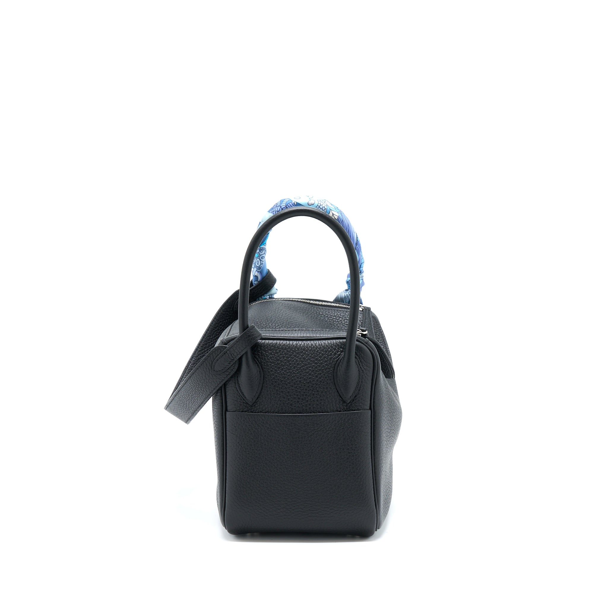 hermes-lindy-26-clemence-black-shw-stamp-z-with-an-extra-twilly