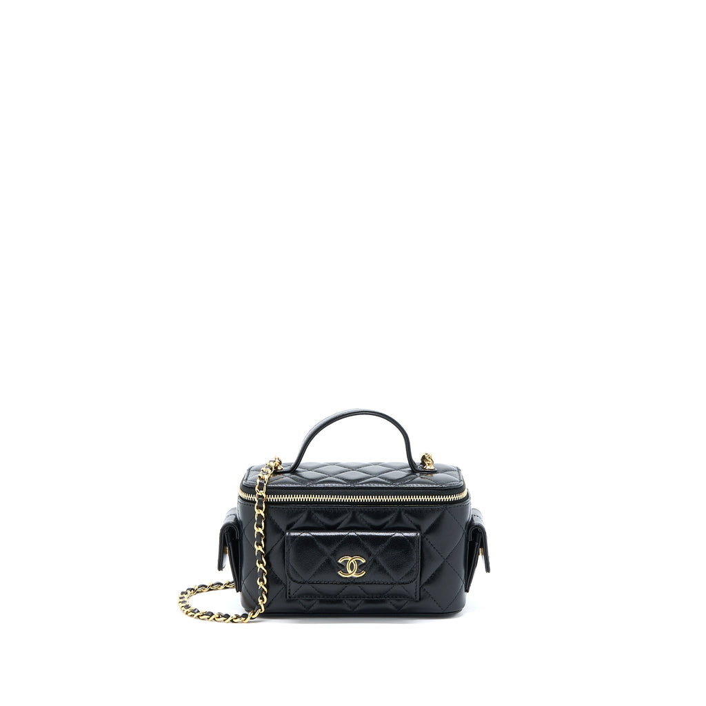 chanel-22k-top-handle-pocket-long-vanity-with-chain-black-ghw-1