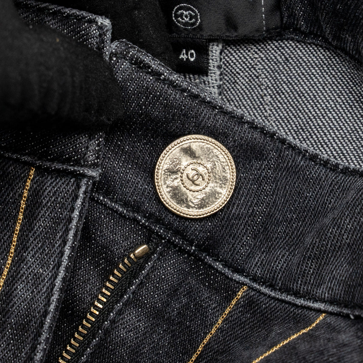 chanel-size-40-gold-striped-jeans-pants-black