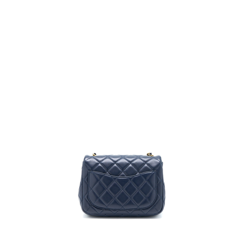 chanel-pearl-crush-mini-square-lambskin-navy-brushed-ghw-1