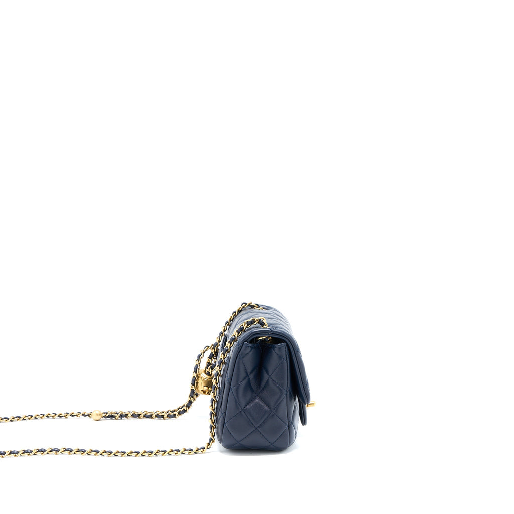 chanel-pearl-crush-mini-square-lambskin-navy-brushed-ghw-1