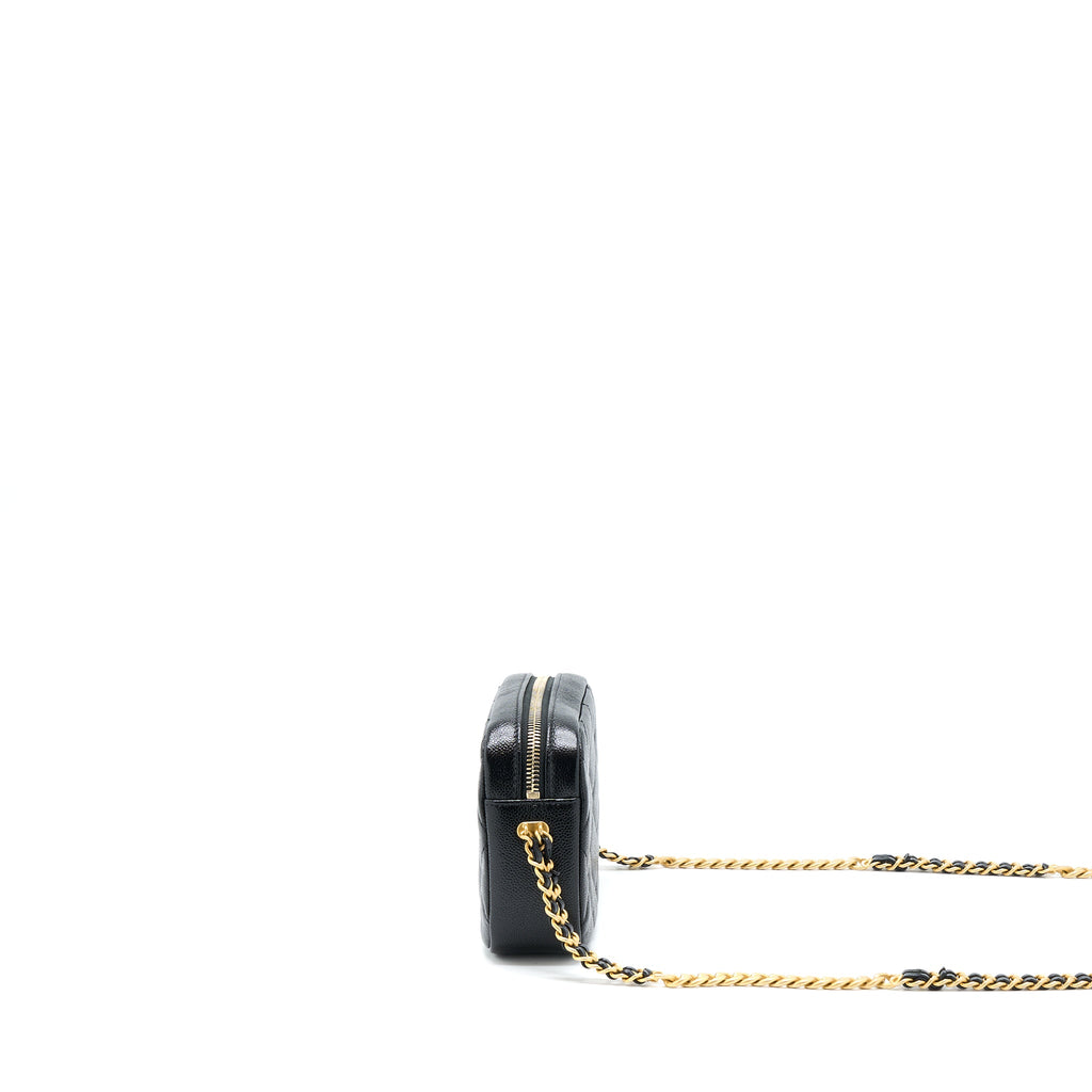 chanel-22p-camera-crossbody-bag-caviar-black-ghw