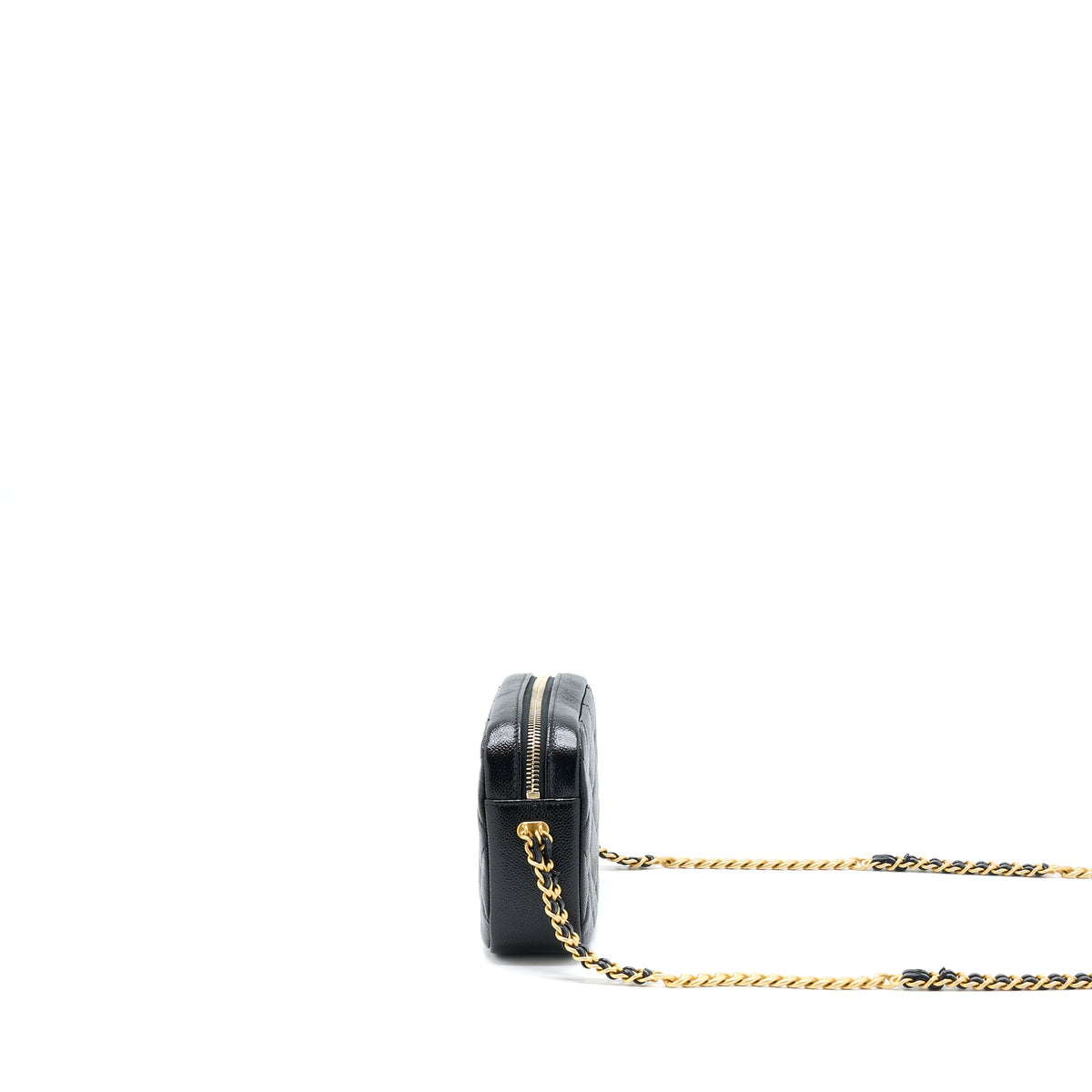 chanel-22p-camera-crossbody-bag-caviar-black-ghw