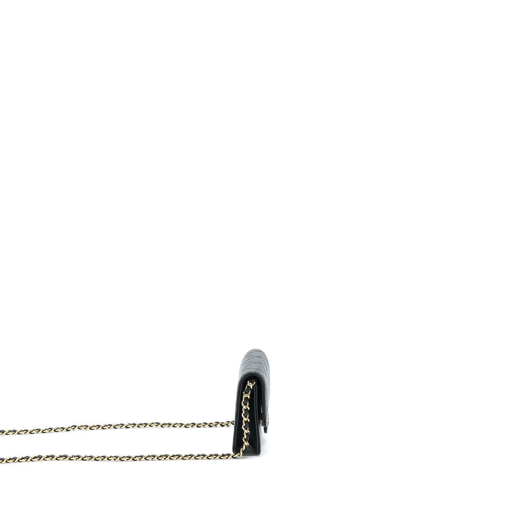 chanel-mini-flap-card-holder-with-chain-caviar-black-lghw-1