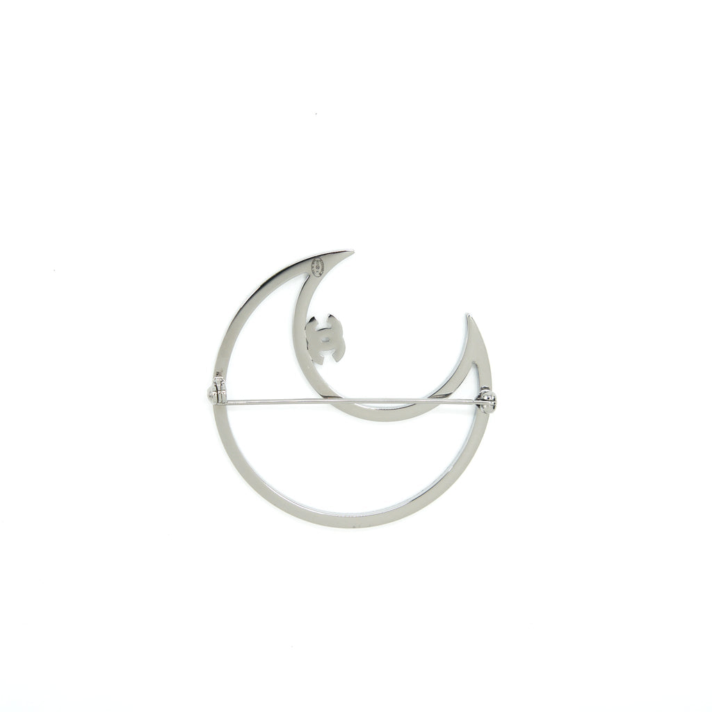 chanel-crystal-cc-crescent-moon-brooch-silver-tone