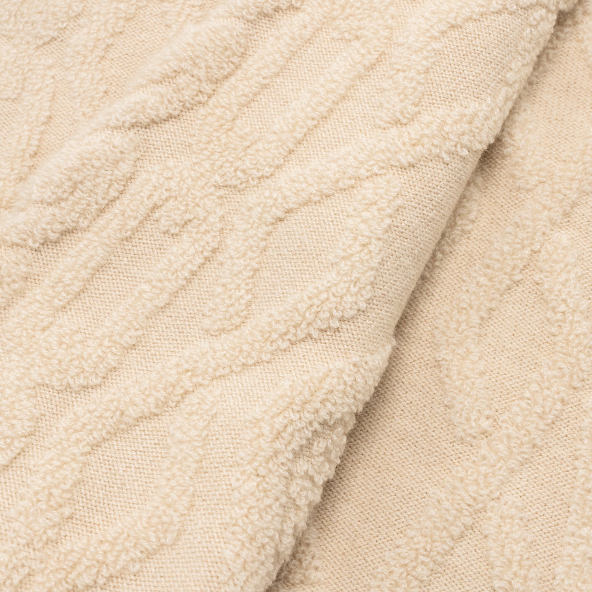 chanel-cc-knit-scarf-cashmere-beige-black