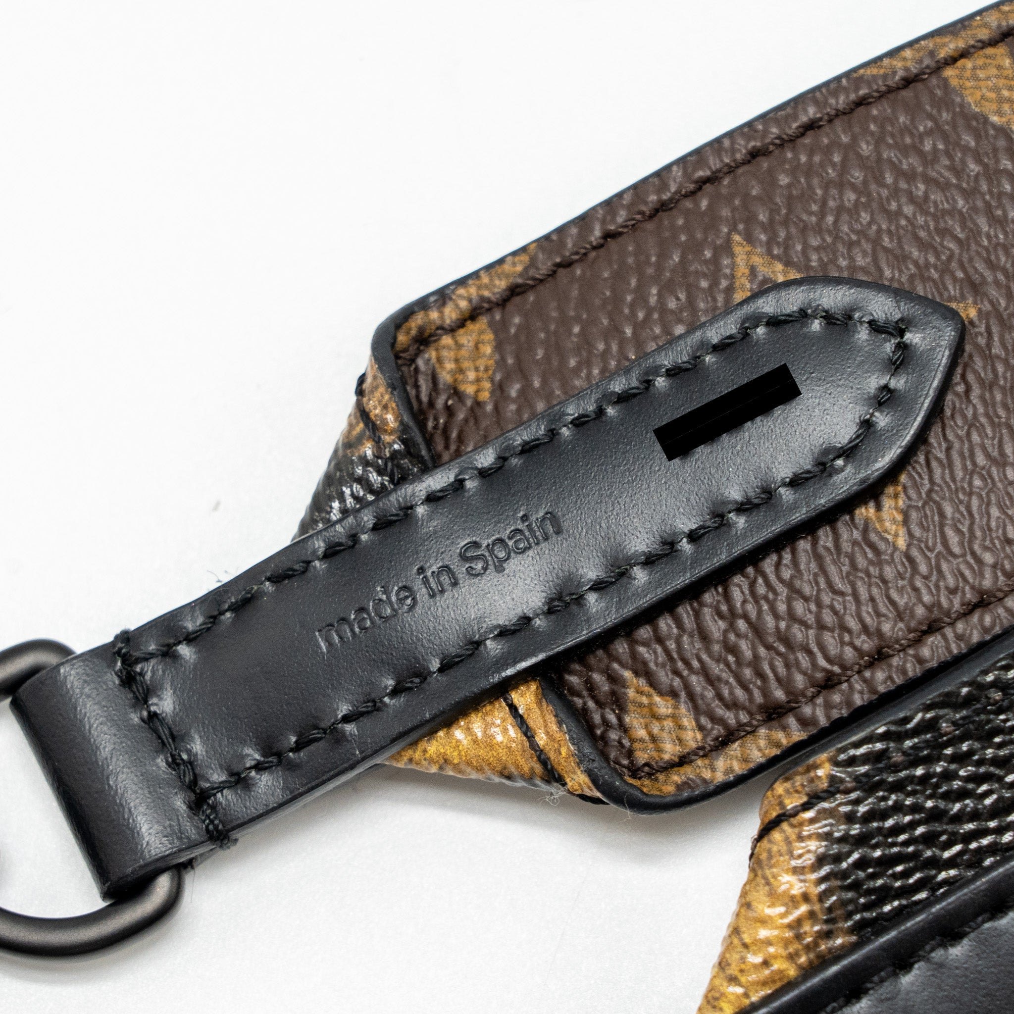 louis-vuitton-leopard-shoulder-strap-monogram-canvas-multicolour-with-black-hardware