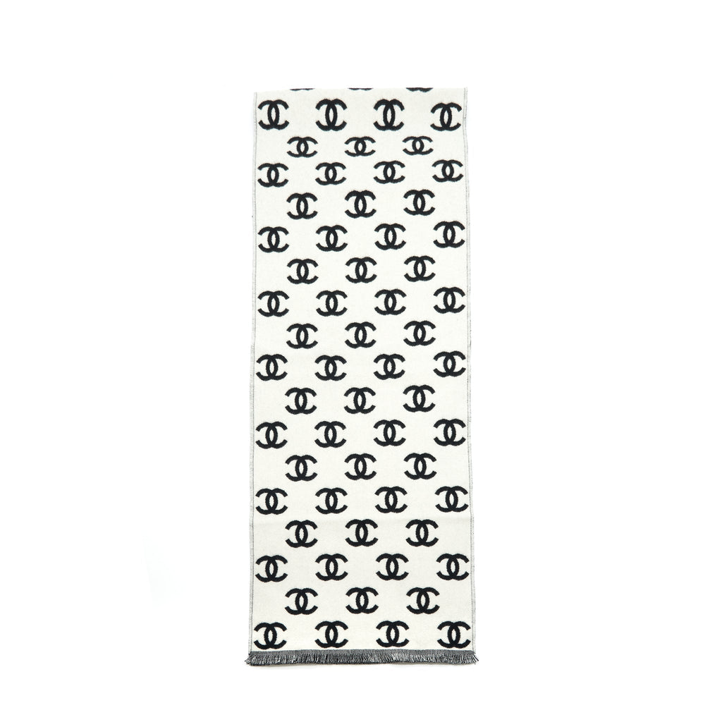 chanel-cc-full-logo-wool-cashmere-double-side-scarf-black-white
