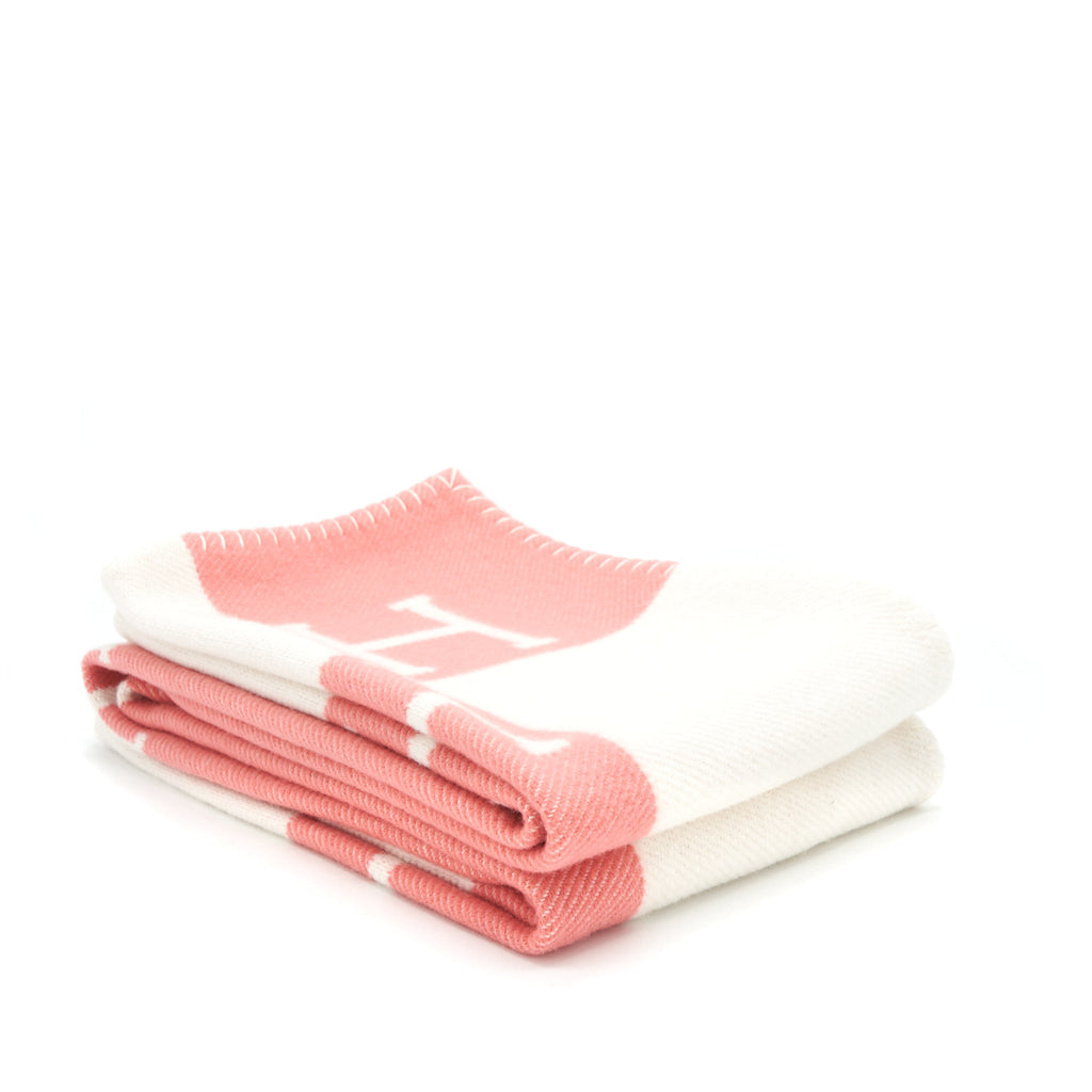 hermes-avalon-baby-blanket-rose-airelle-blanc-1