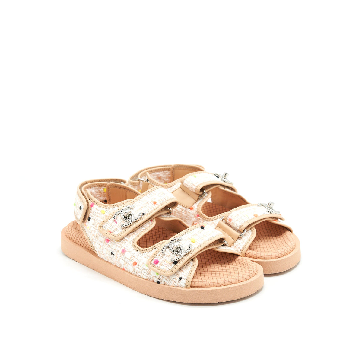 chanel-size37-dad-sandal-beige-shw