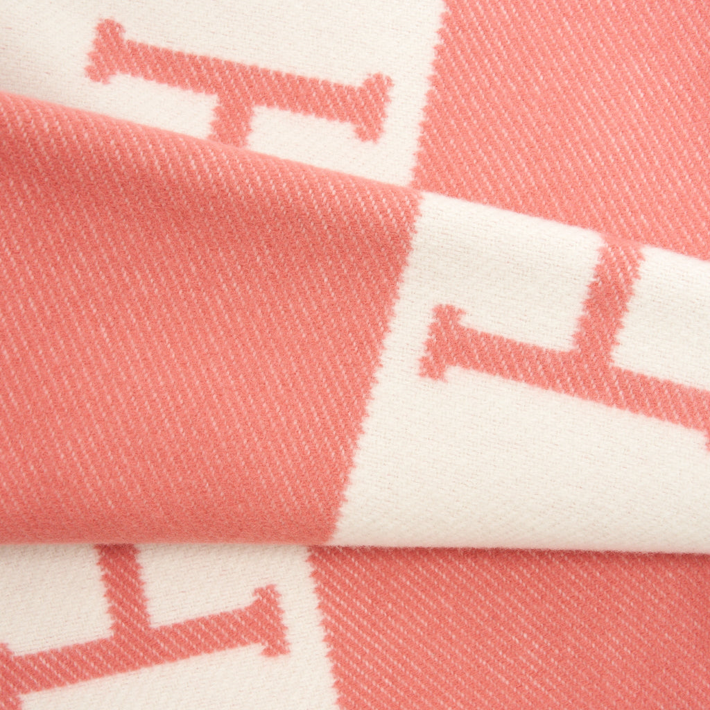 hermes-avalon-baby-blanket-rose-airelle-blanc-1