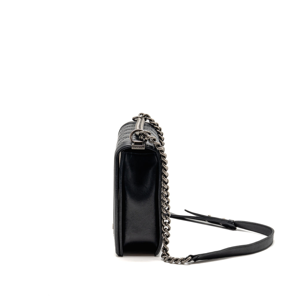 chanel-large-boy-bag-quilted-calfskin-black-ruthenium-silver-hardware