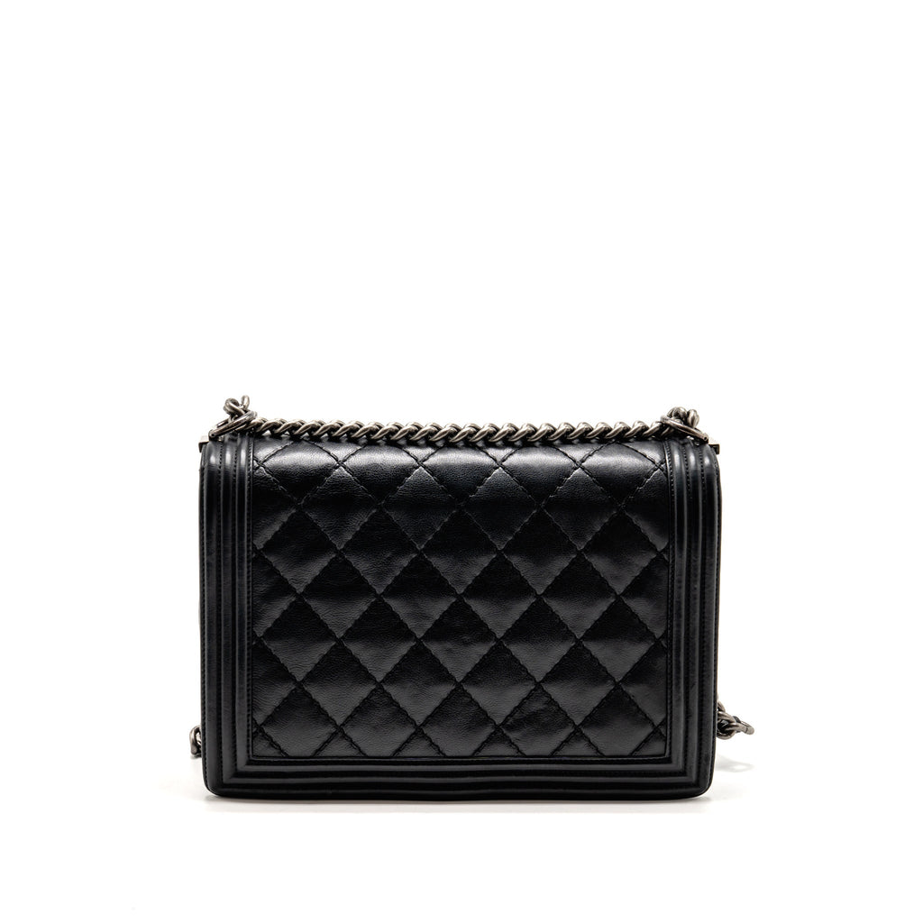 chanel-large-boy-bag-quilted-calfskin-black-ruthenium-silver-hardware