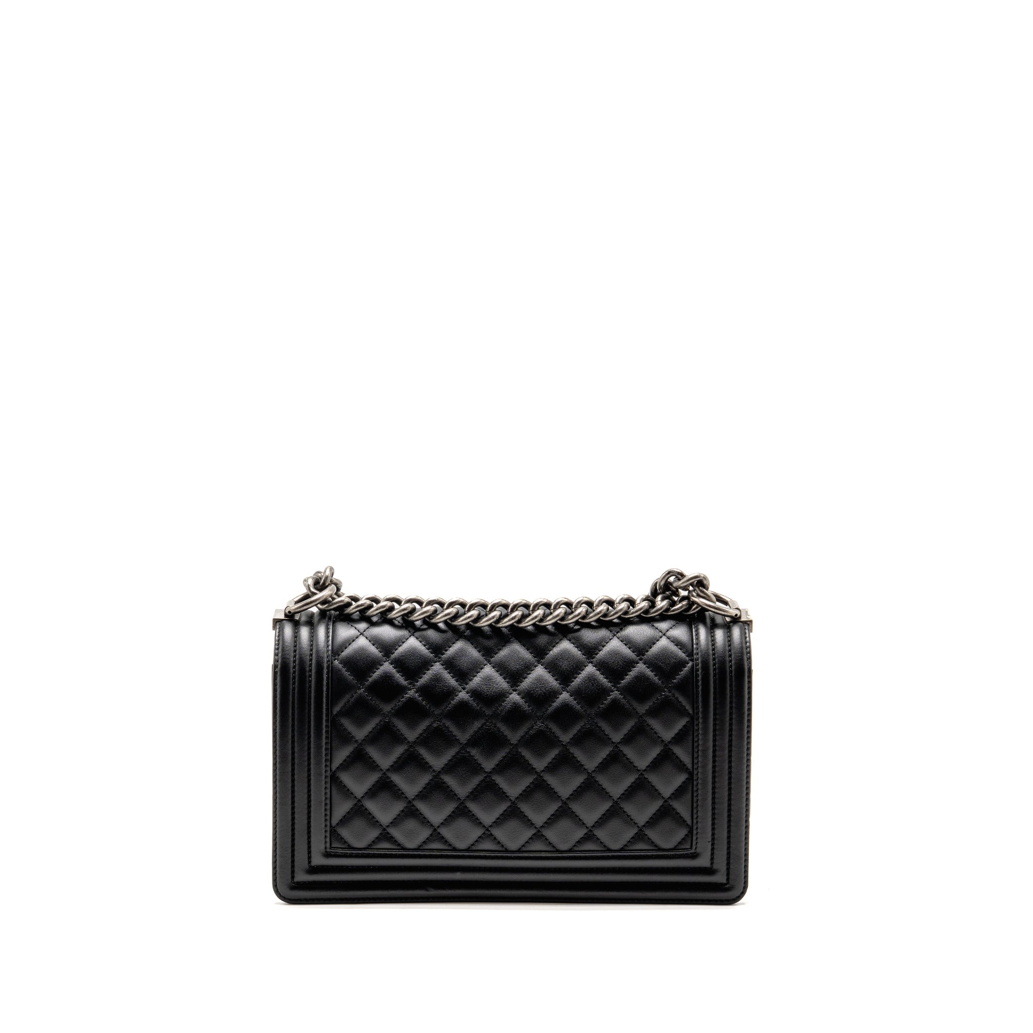 chanel-medium-boy-bag-lambskin-black-shw
