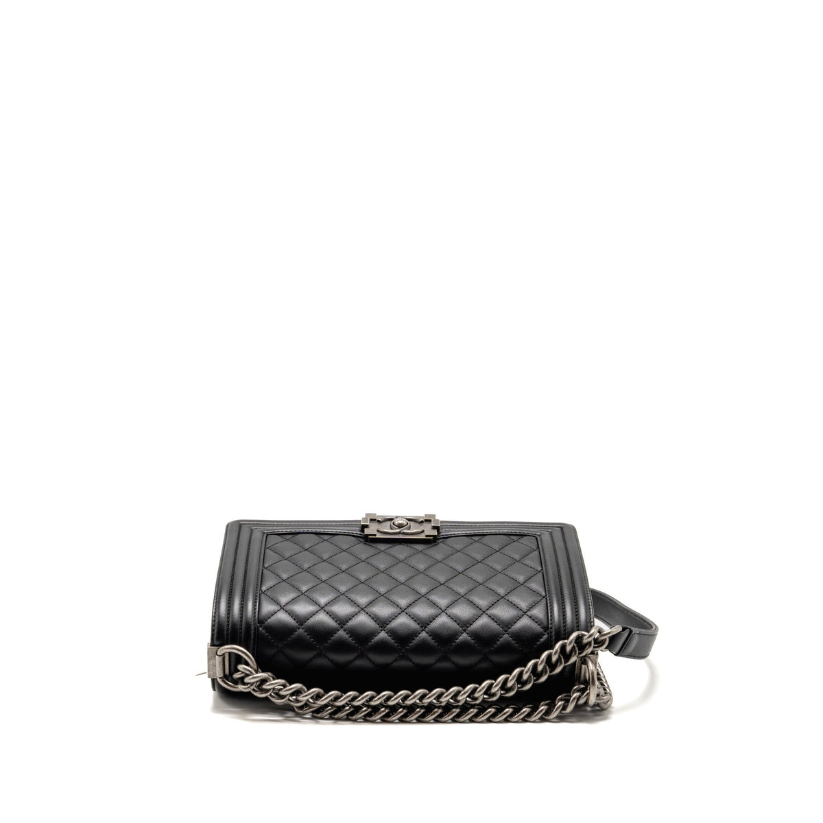 chanel-medium-boy-bag-lambskin-black-shw