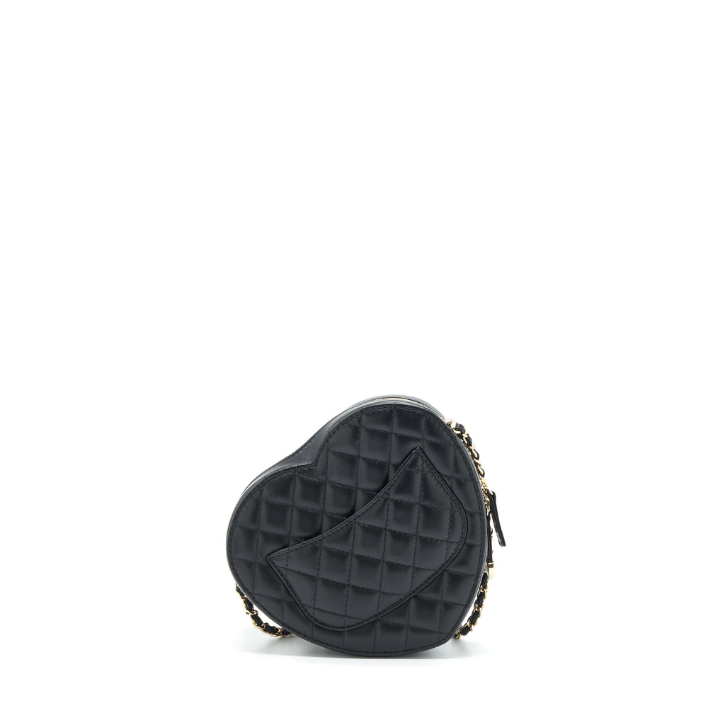 chanel-22s-heart-bag-lambskin-black-lghw