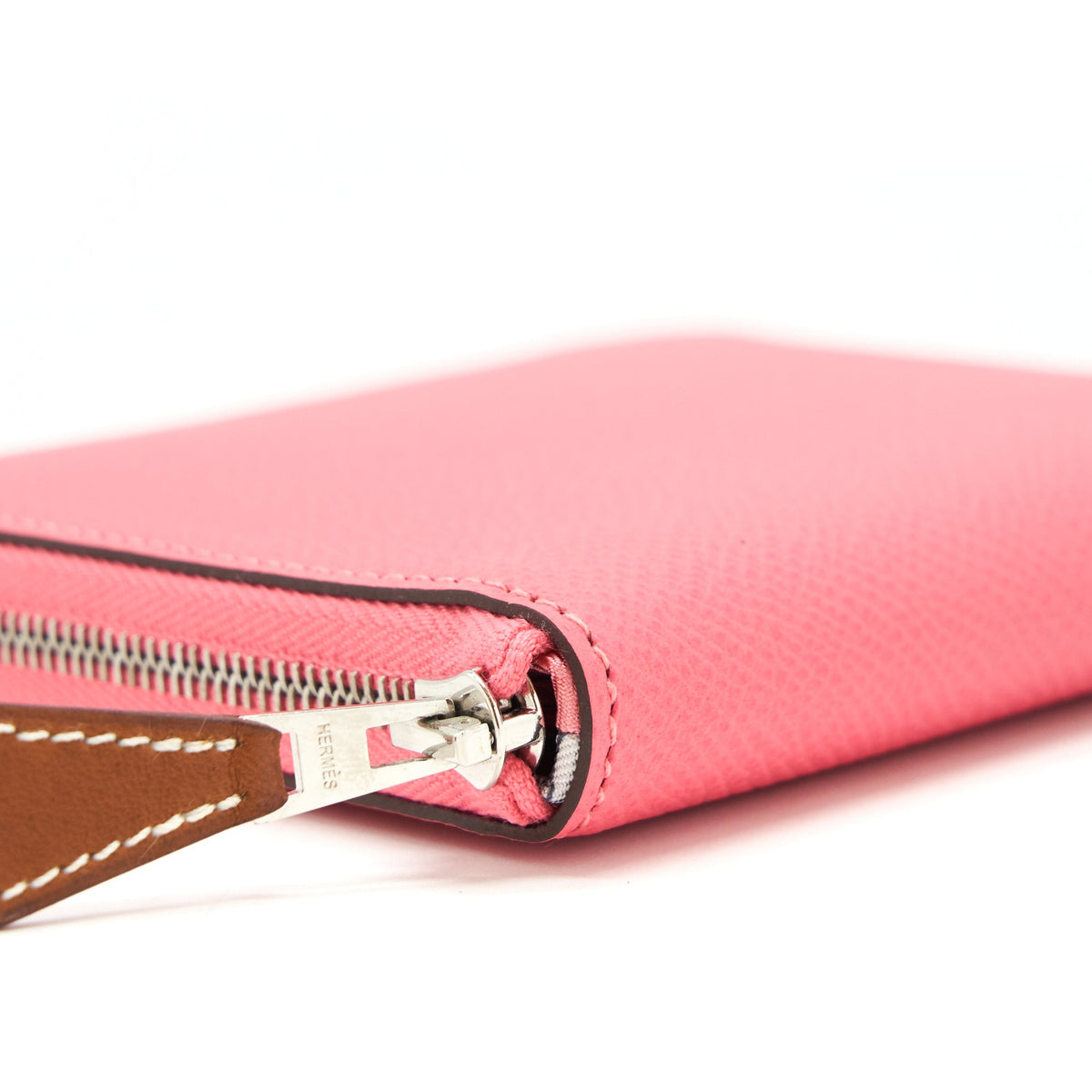 hermes-silk-compact-rose-azalee-shw