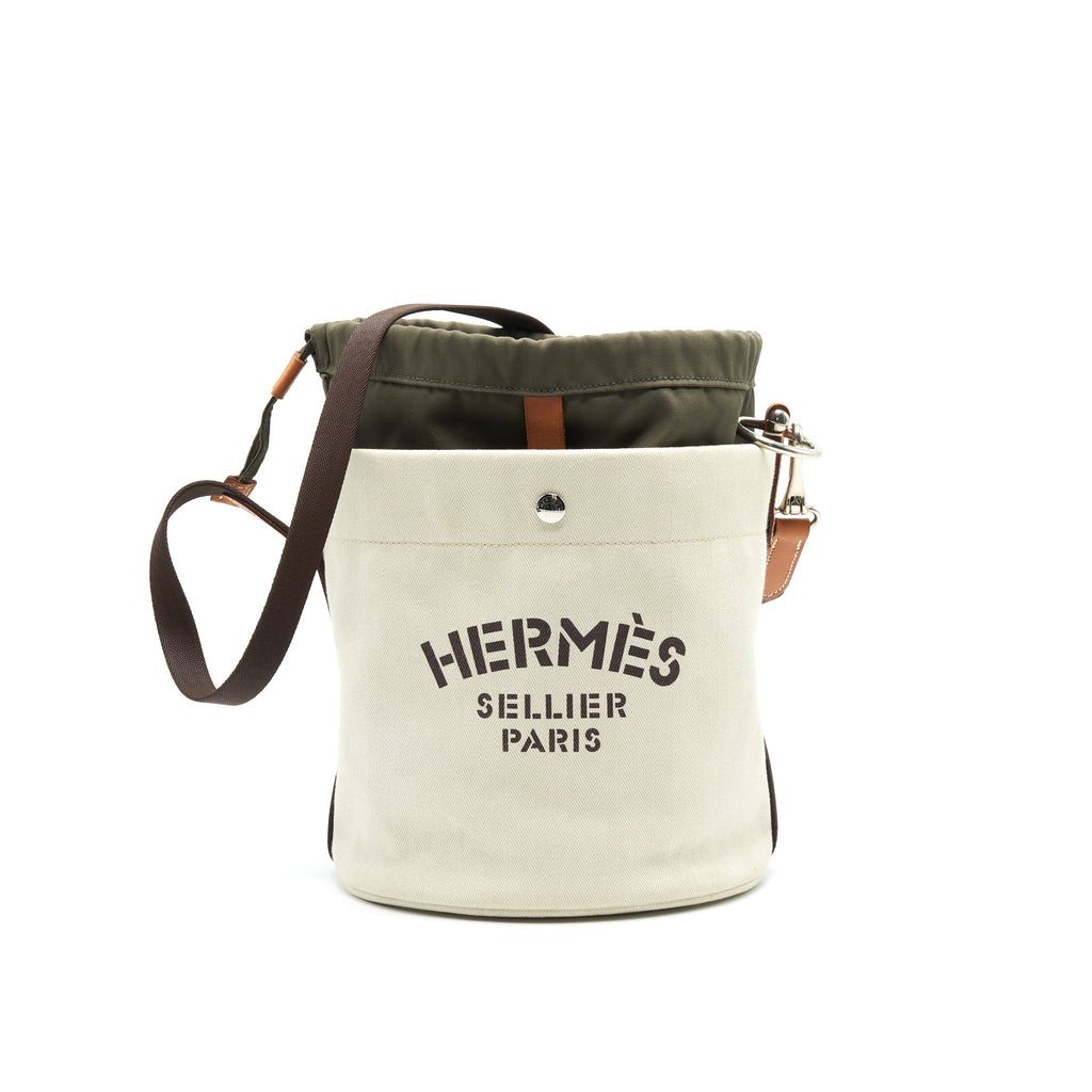 hermes-canvas-grooming-bag-bucket-bag-1