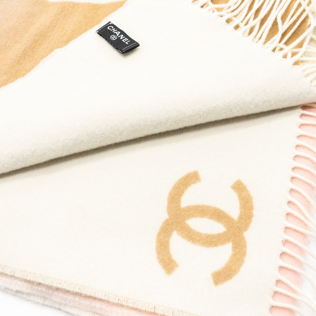 chanel-cashmere-and-wool-multicolour-scarf-pink-beige-cream-copy-1