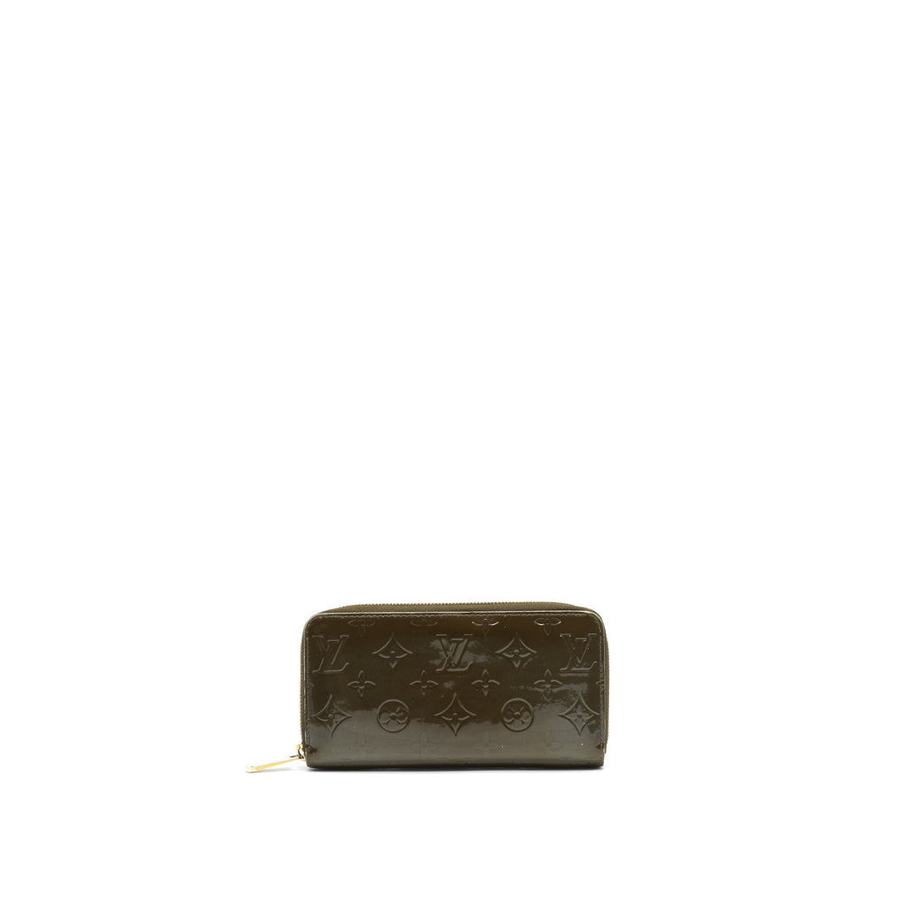 louis-vuitton-zippy-wallet-in-patent-leather-brown