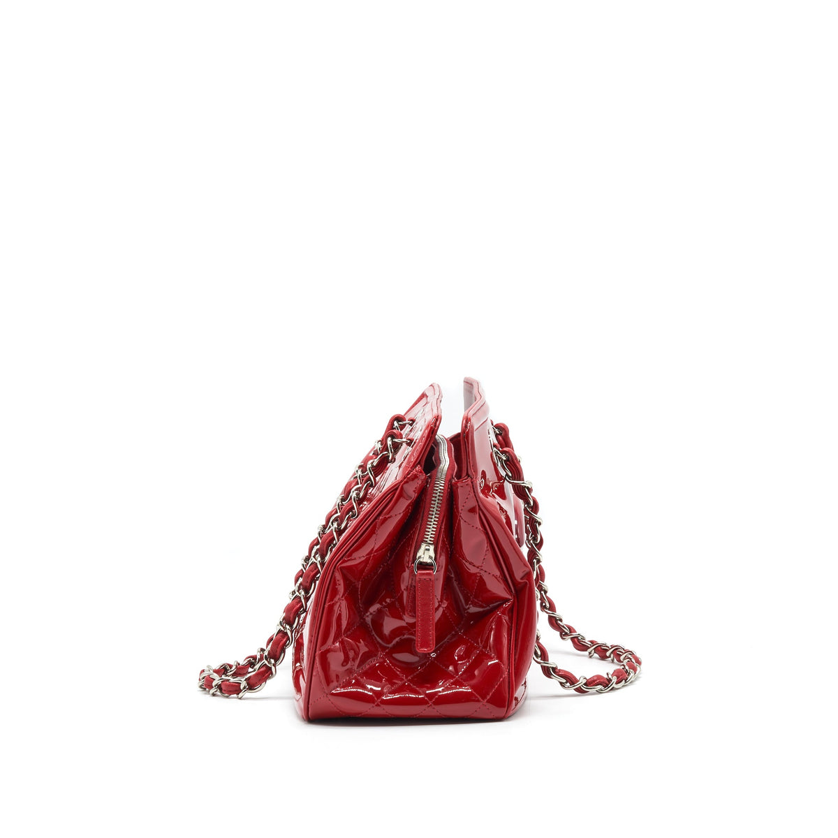chanel-patent-leather-tote-bag-with-chain-in-red-shw