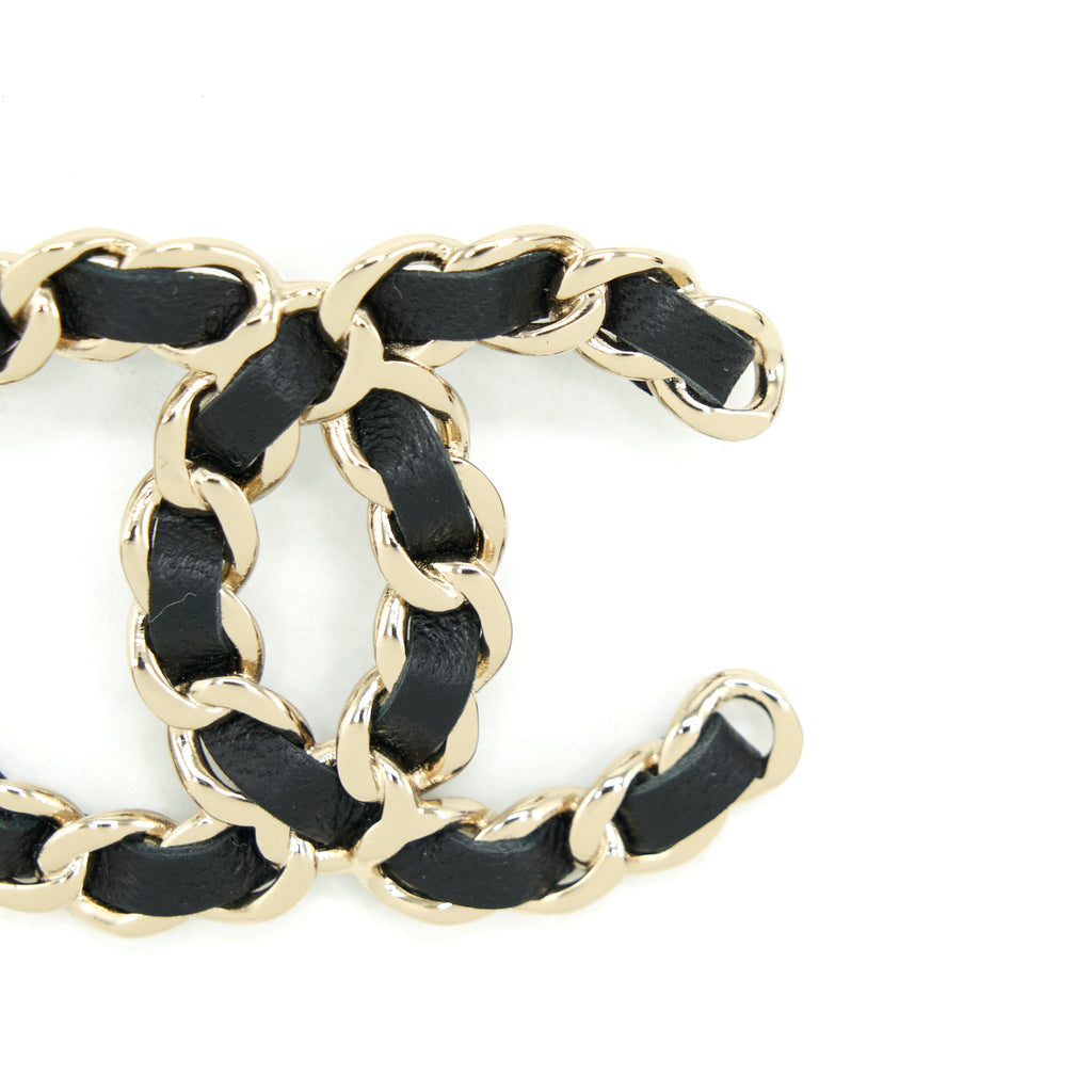 chanel-cc-logo-leather-chain-brooch-black-lghw-3