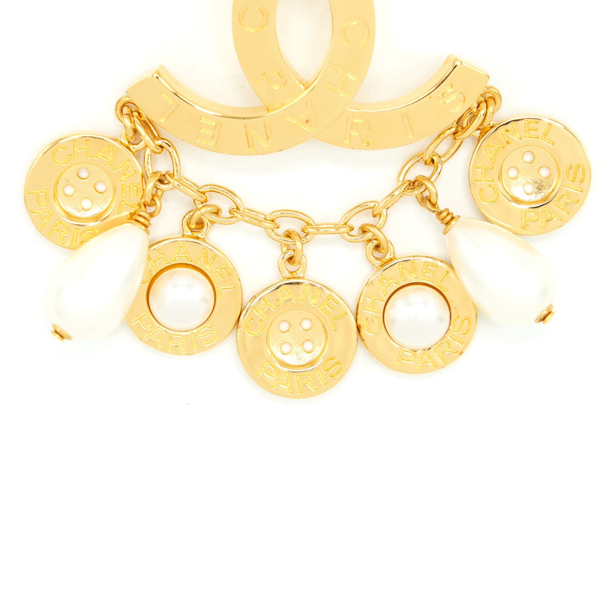chanel-20a-seasonal-cc-logo-pearls-and-button-brooch-gold