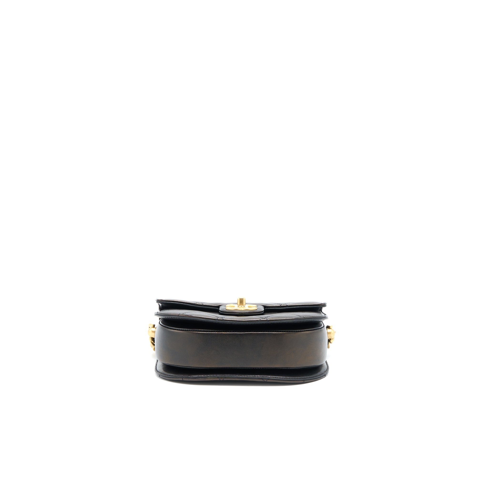 chanel-21s-moon-messenger-bag-calfskin-black-ghw