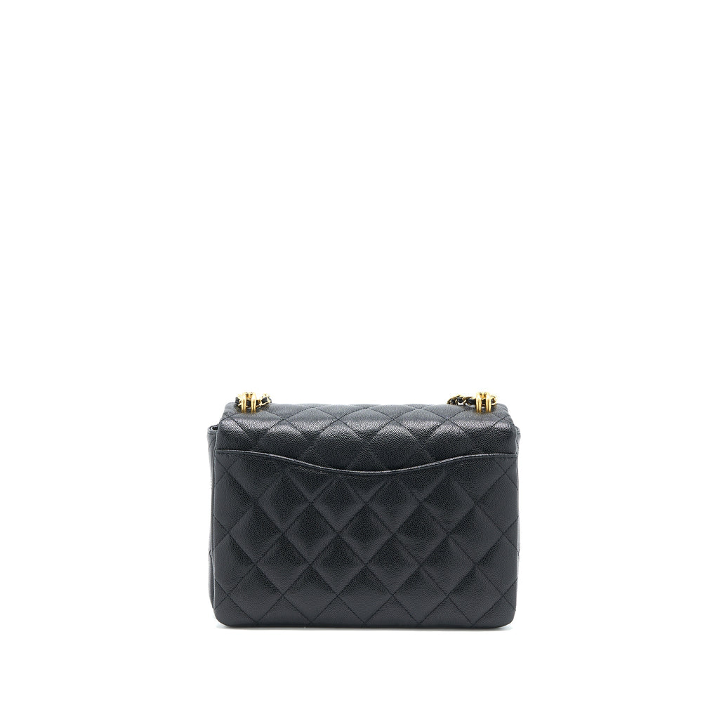 chanel-22k-coco-first-caviar-black-ghw-microchip