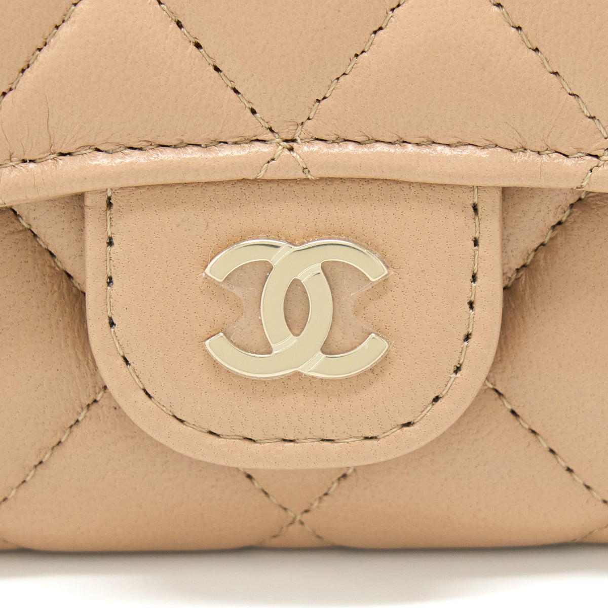 chanel-classic-flap-card-holder-lambskin-beige-lghw