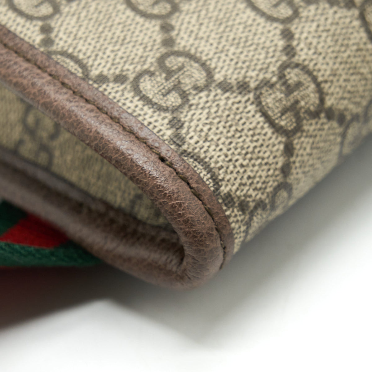 gucci-gg-supreme-belt-bag-canvas