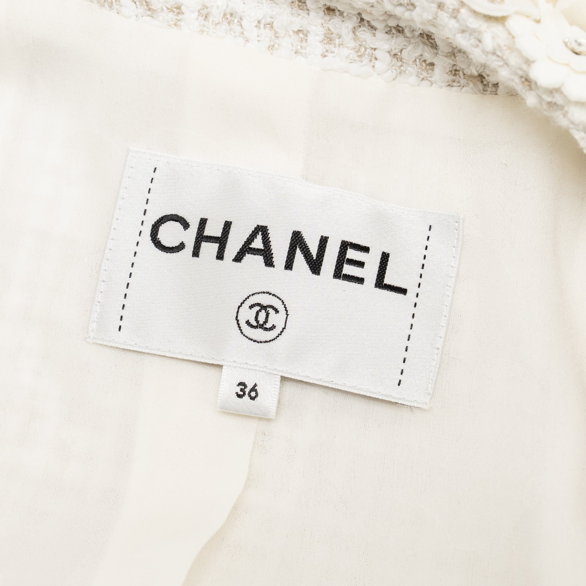 chanel-25c-size-36-floral-appliques-tweed-jacket-skirt-set-white
