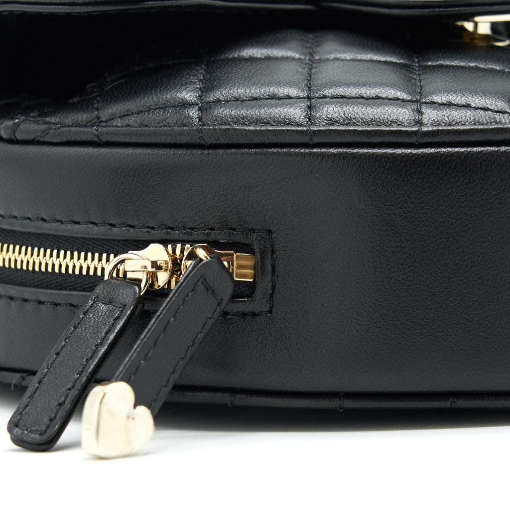chanel-22s-heart-bag-lambskin-black-lghw
