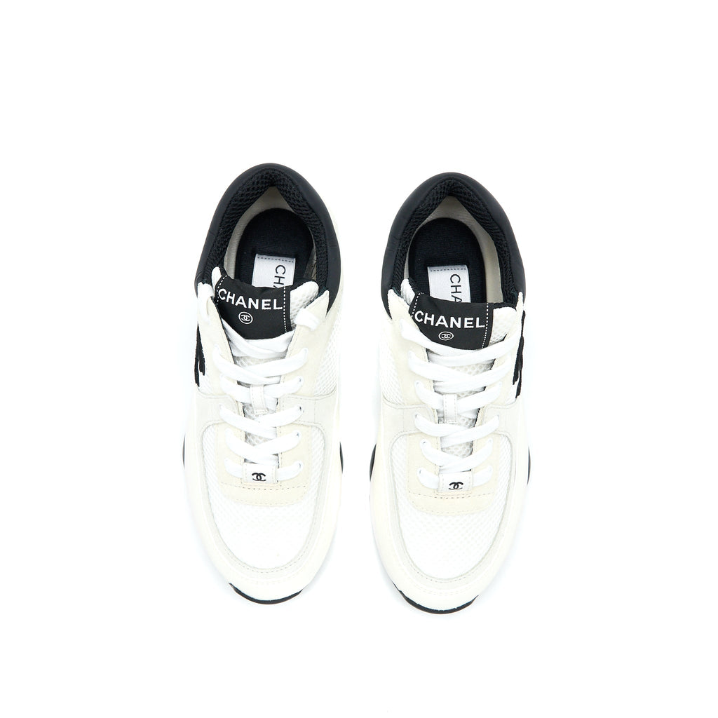 chanel-size-38-cc-logo-sneaker-black-white