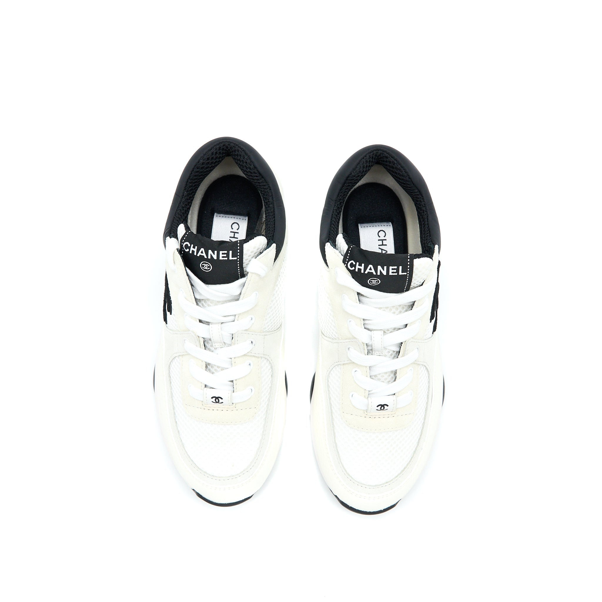 chanel-size-38-cc-logo-sneaker-black-white