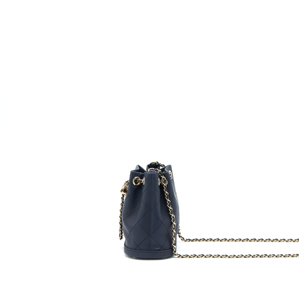 chanel-mini-drawstring-bucket-bag-lambskin-navy-ghw