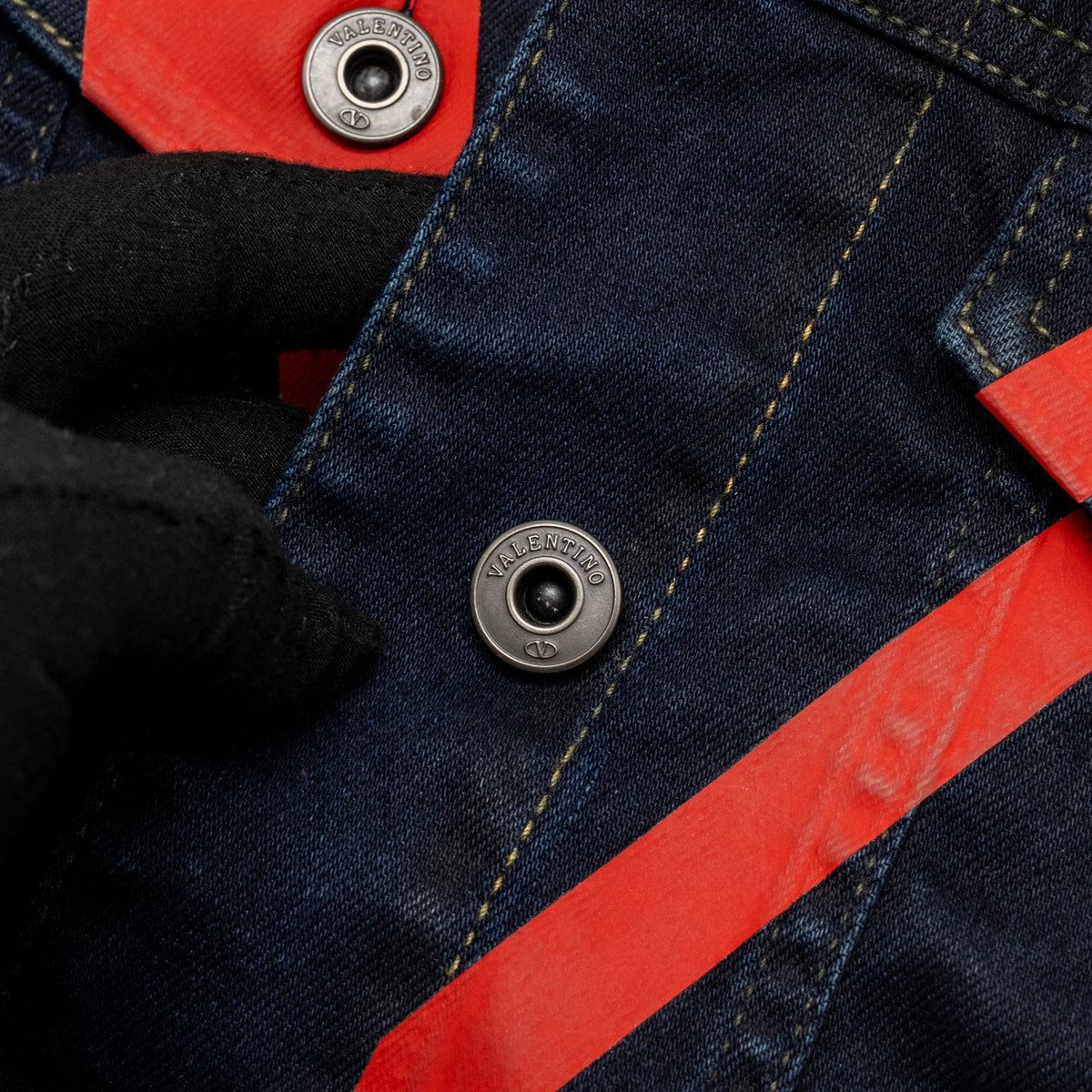 valentino-size-38-v-logo-cropped-denim-jacket-dark-blue-red