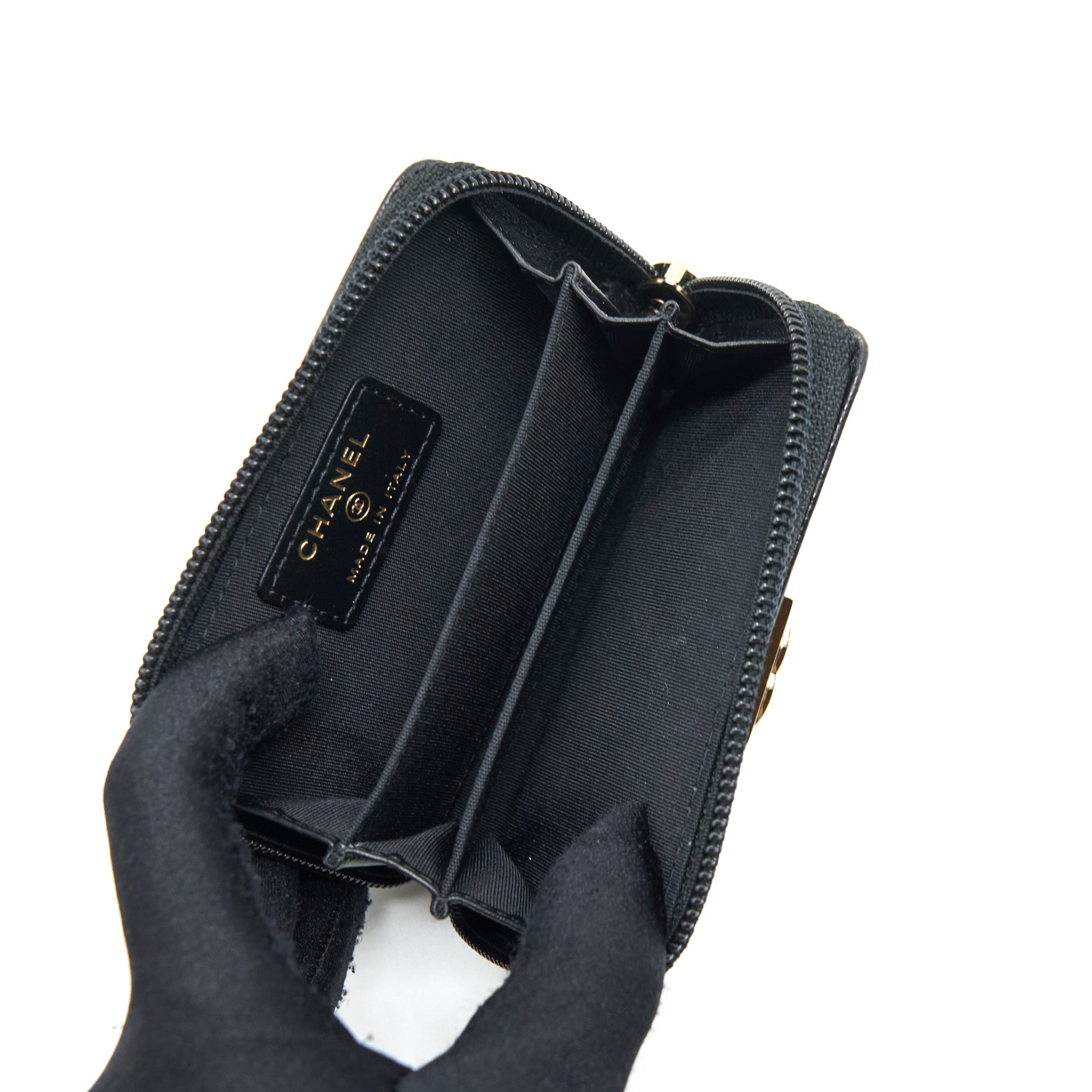 chanel-classic-boy-zip-cardholder-caviar-black-lghw