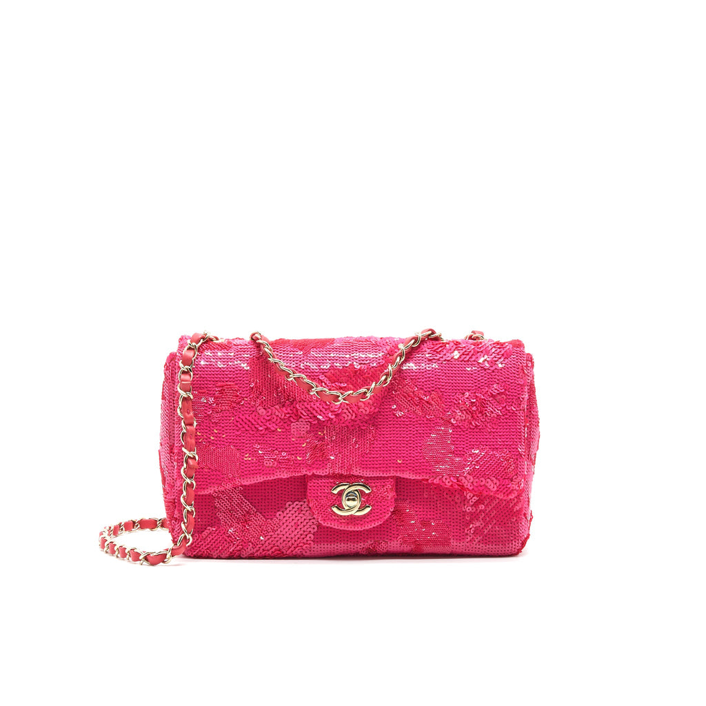 chanel-seasonal-medium-flap-bag-fucia-with-ghw