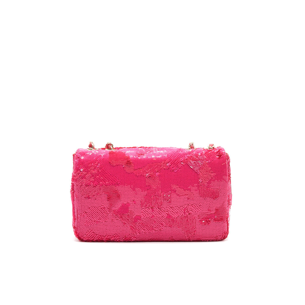 chanel-seasonal-medium-flap-bag-fucia-with-ghw