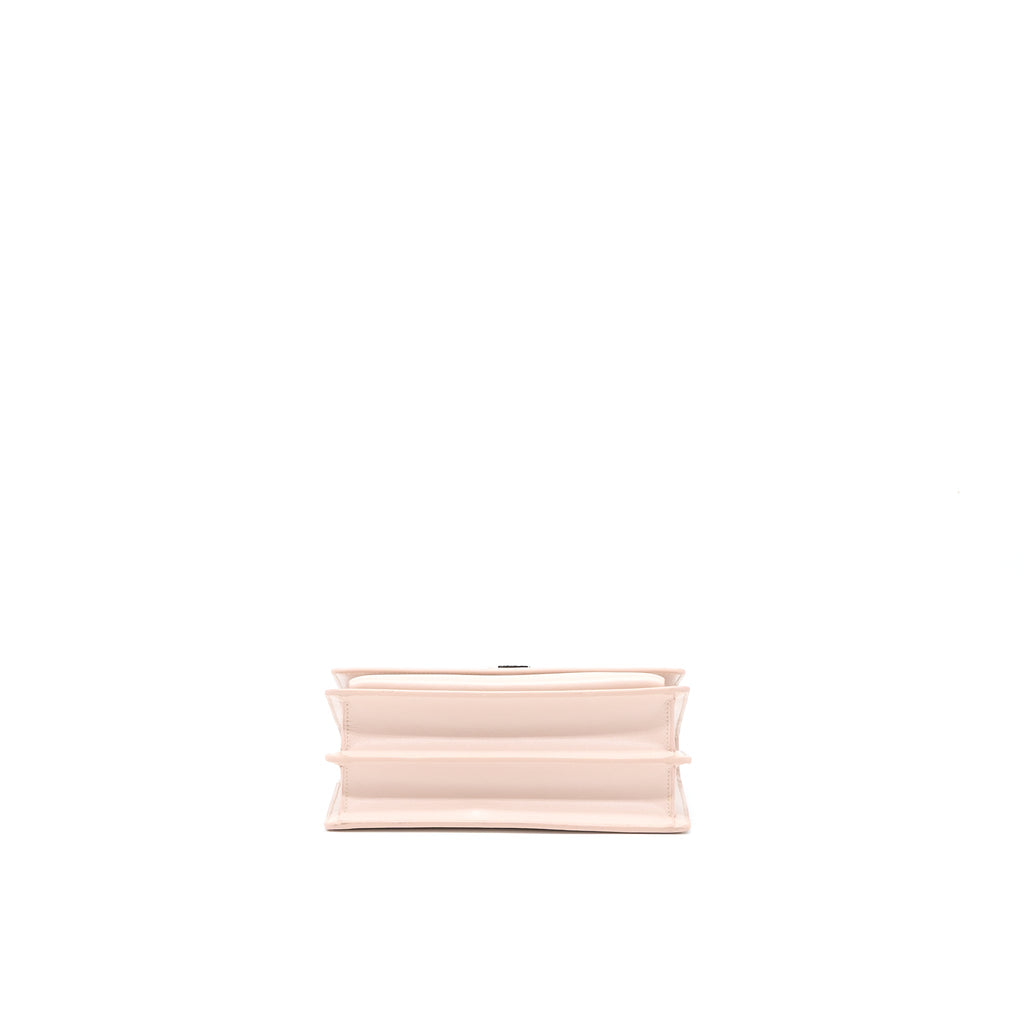 saint-laurent-medium-sunset-chain-bag-calfskin-light-pink