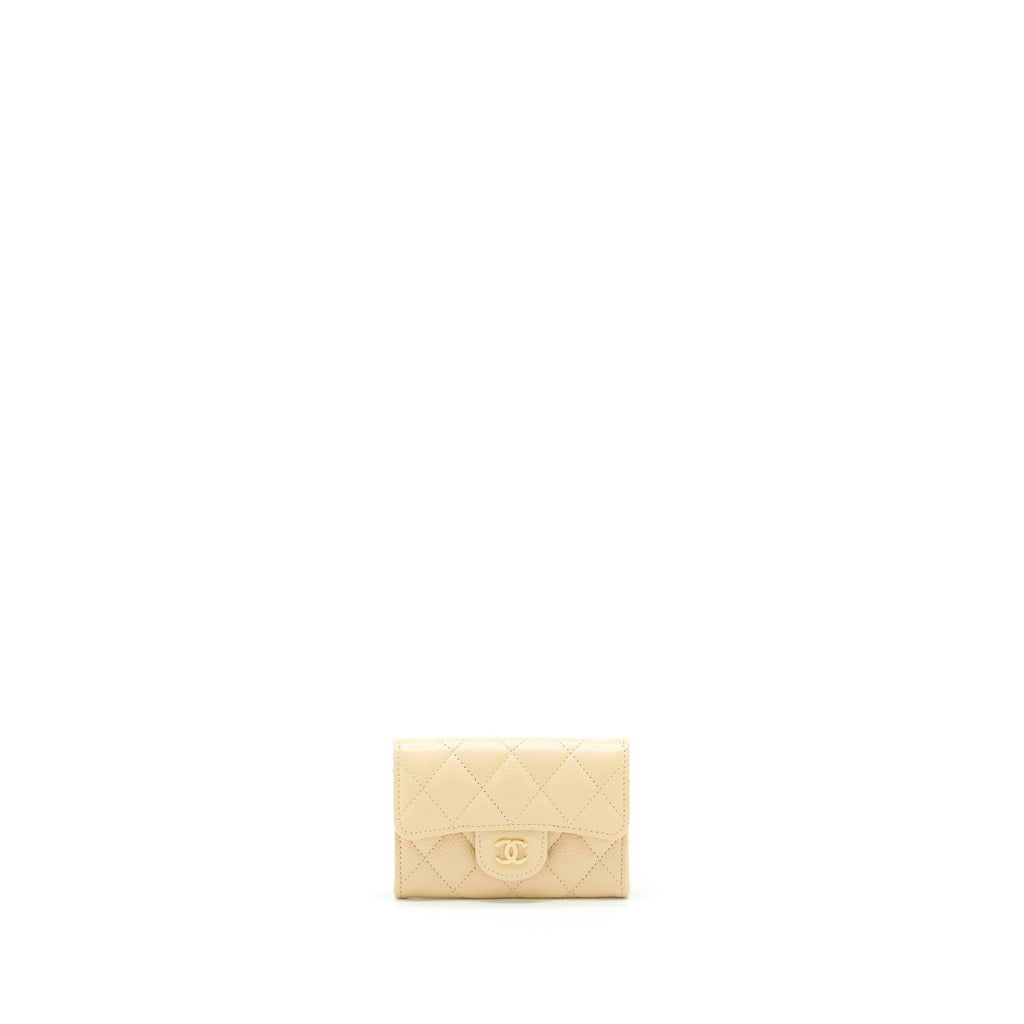 chanel-classic-flap-card-holder-caviar-beige-ghw