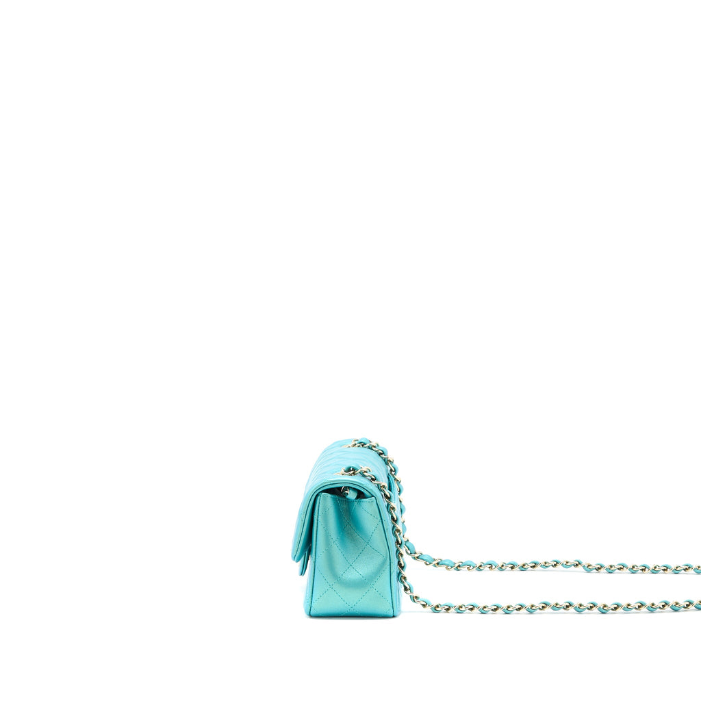 chanel-21s-mini-rectangular-flap-bag-calfskin-iridescent-green-lghw