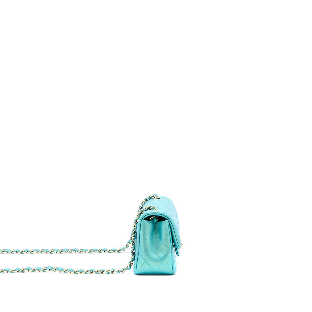 chanel-21s-mini-rectangular-flap-bag-calfskin-iridescent-green-lghw