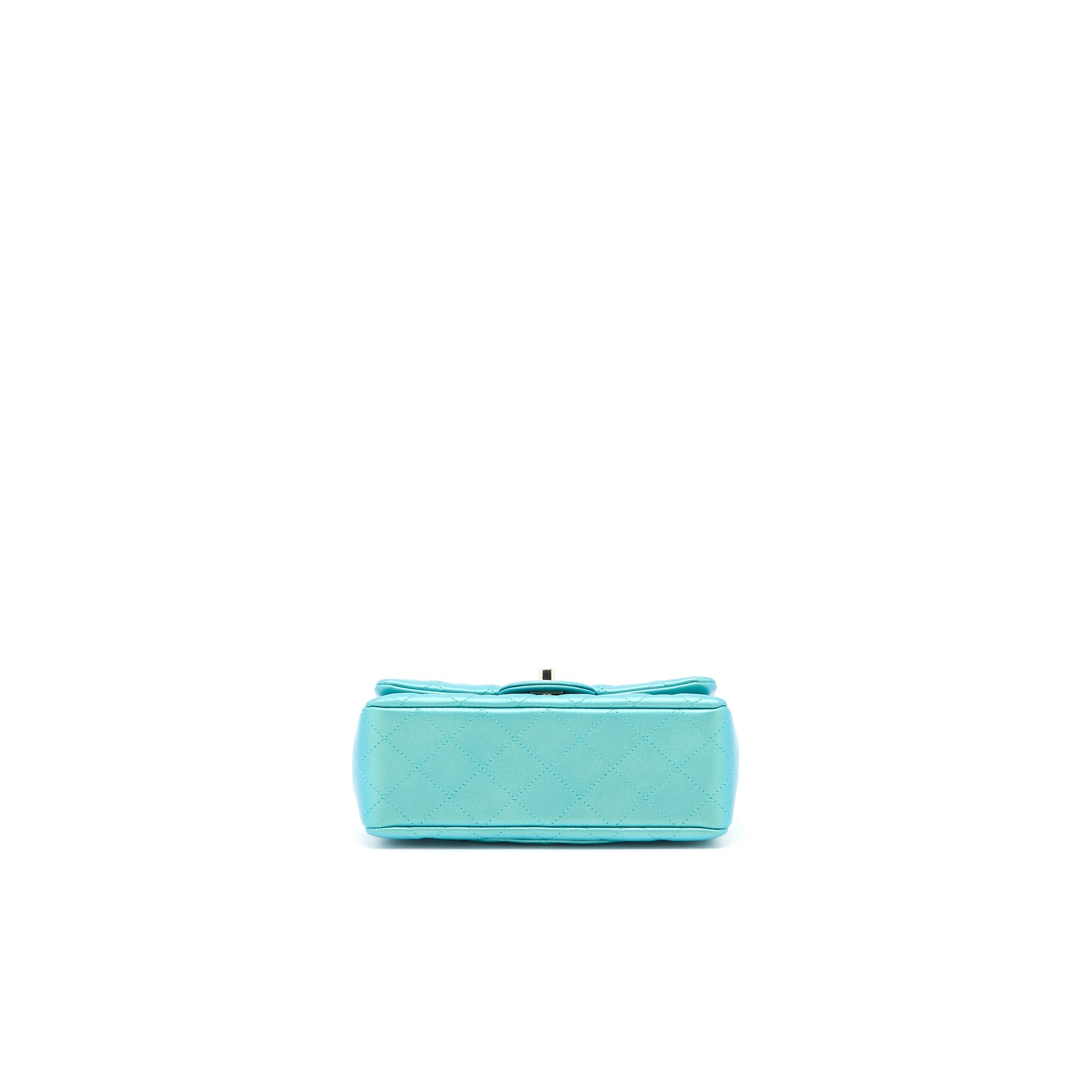 chanel-21s-mini-rectangular-flap-bag-calfskin-iridescent-green-lghw