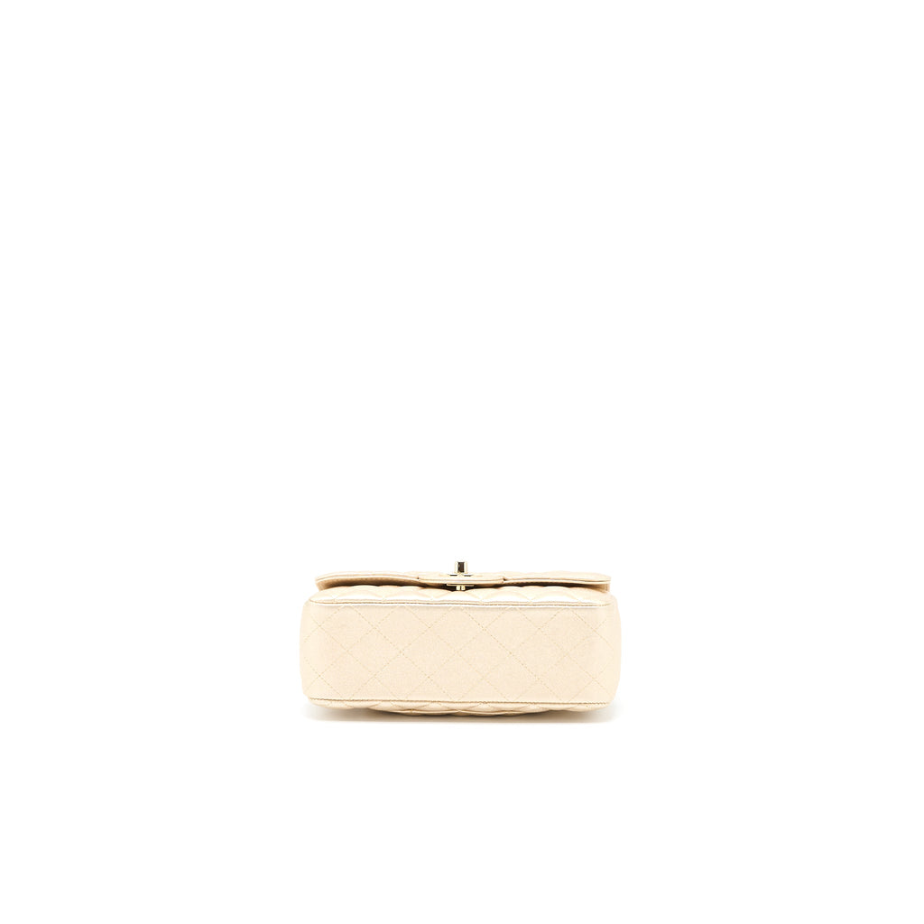 chanel-21p-mini-rectangular-flap-bag-grained-lambskin-gold-lghw