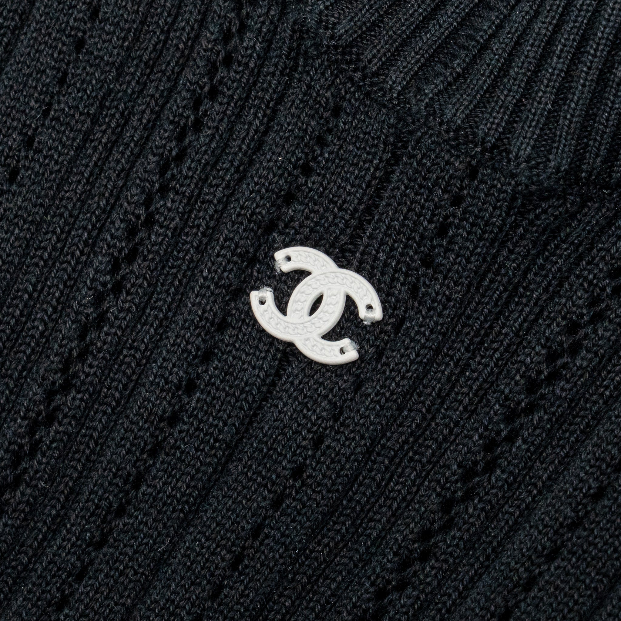 chanel-size-34-cc-logo-top-black
