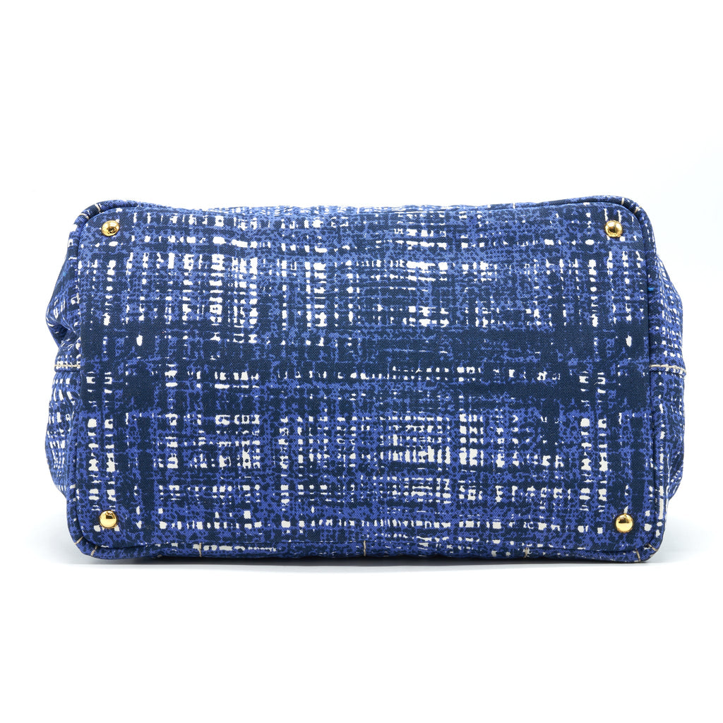 prada-canvas-shopping-tote-bag-blue