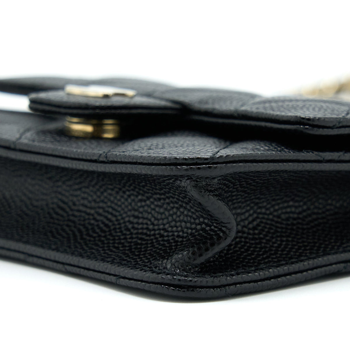 chanel-mini-flap-card-holder-with-chain-caviar-black-lghw-1