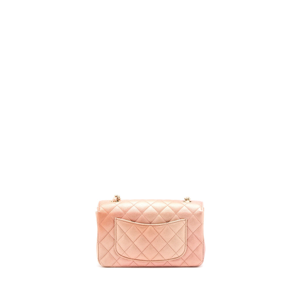 chanel-21s-mini-rectangular-flap-bag-metallic-grained-lambskin-ombre-rose-gold-with-lghw